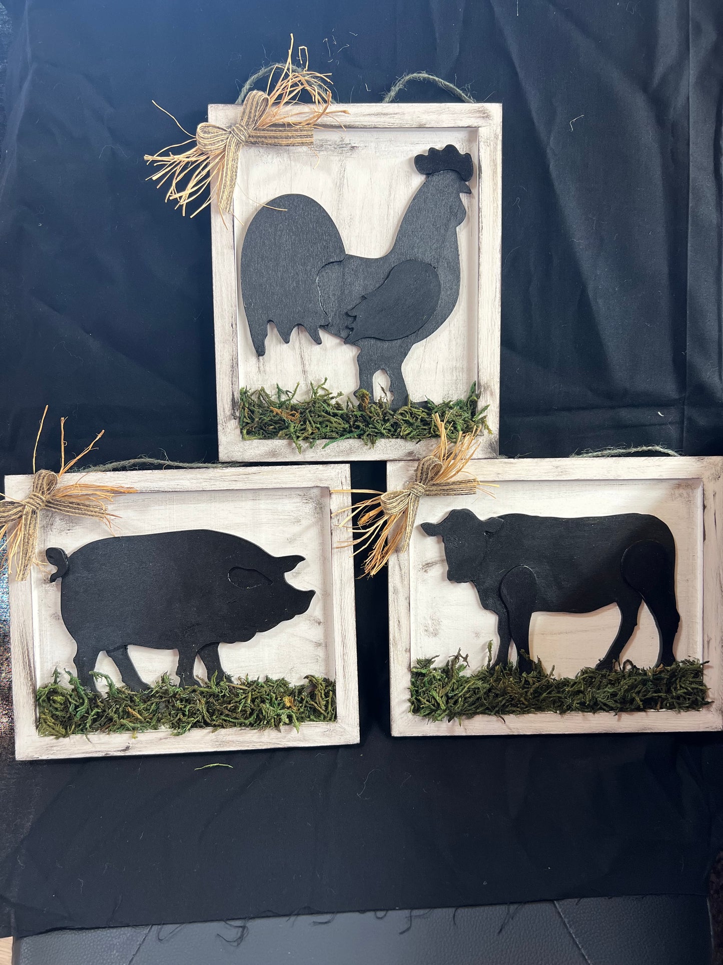 Farmhouse Critter Hanger Set