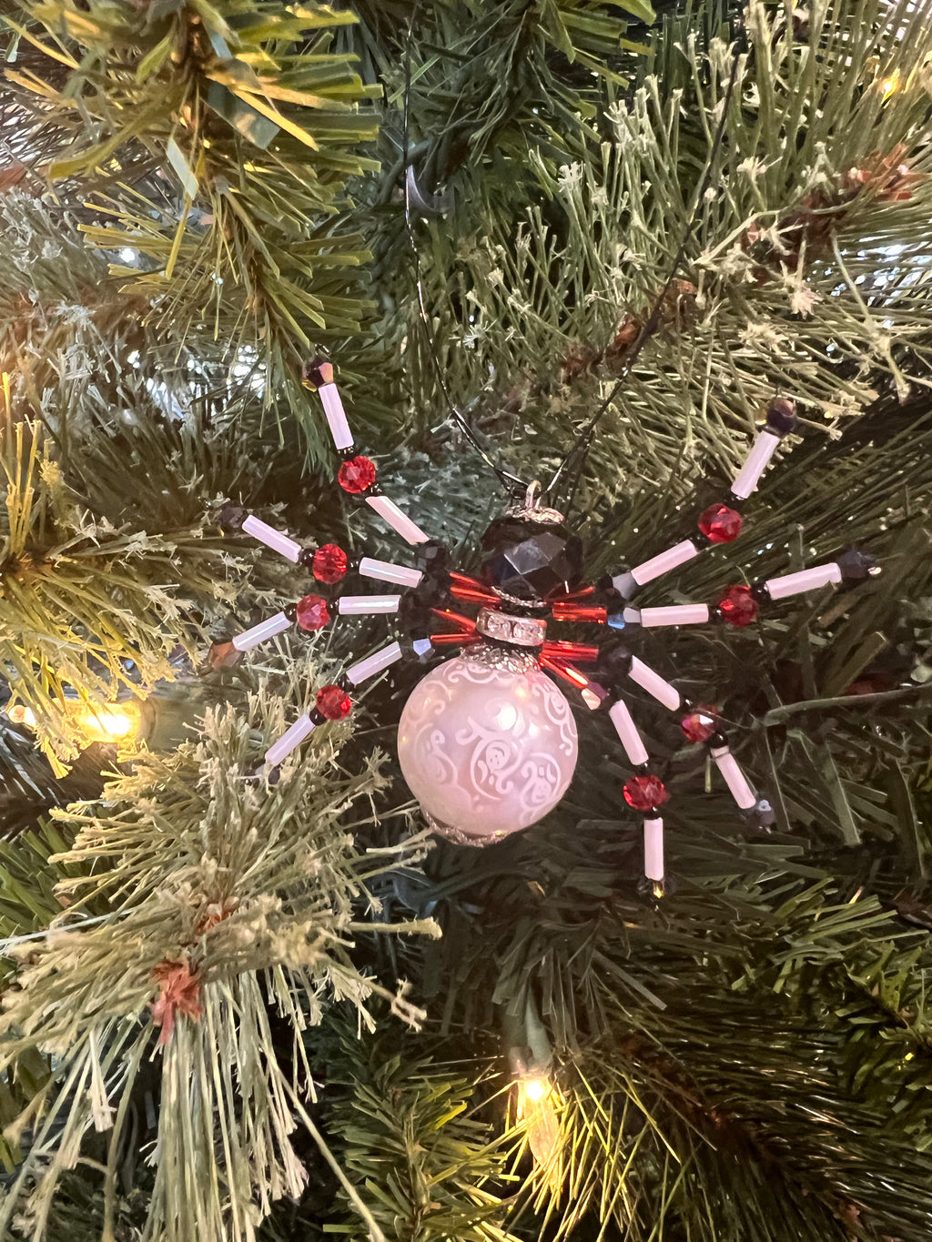 Beaded Spider-Red/White